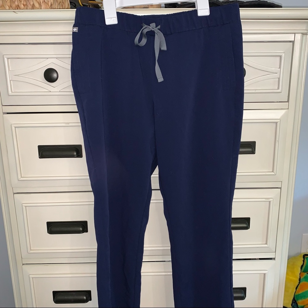 FIGS Limited Edition Navy Scrub Pant Size Small